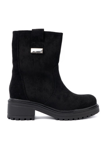 Černé Dámská obuv na masywnej podeszwie