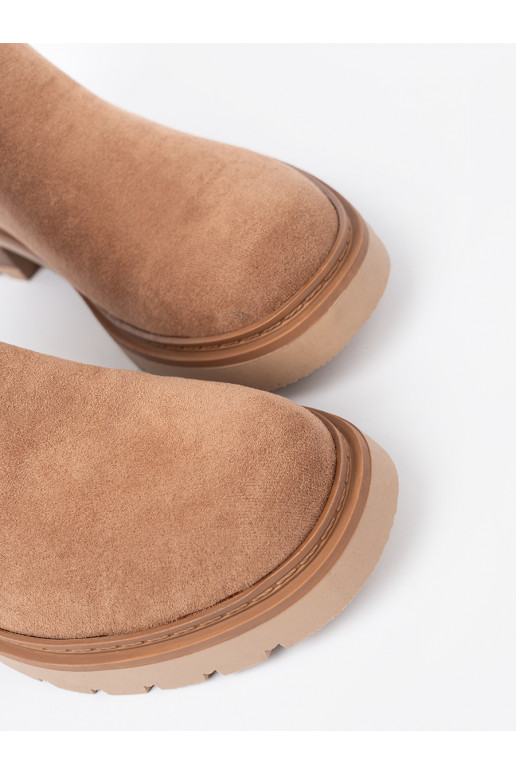 Minimalistyczne boty kamelowe z miękkiego zamszu