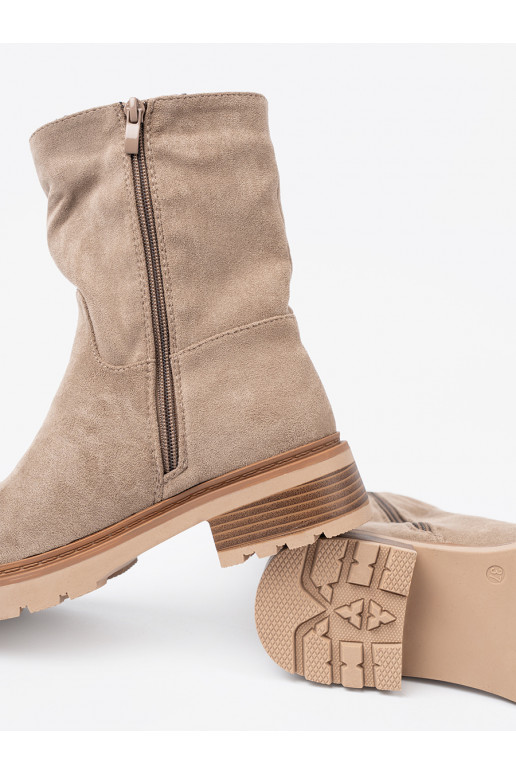 Minimalistyczne boty  z miękkiego zamszu