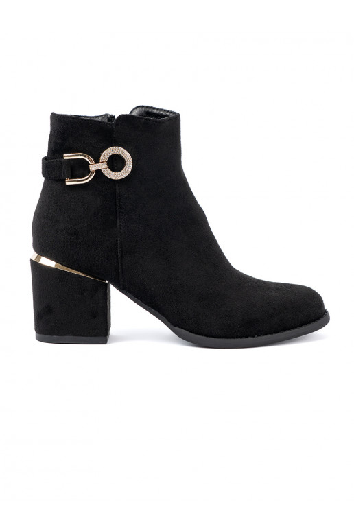 Černé Dámská obuv z elegancką sprzączką