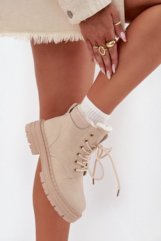 boty  zateplené s kožešinou uvnitř  slonová kost Tharika