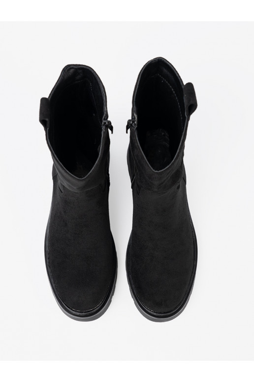  boty  z grubą, czarną podeszwą