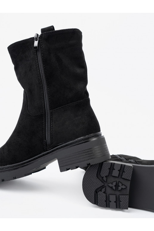  boty  z grubą, czarną podeszwą