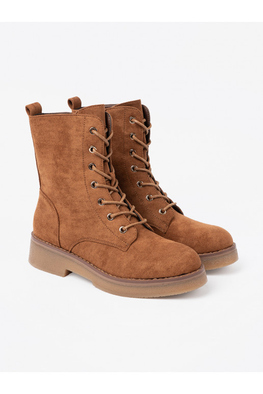  Dámské boty kolorze karmelowym 