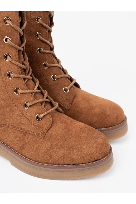  Dámské boty kolorze karmelowym 