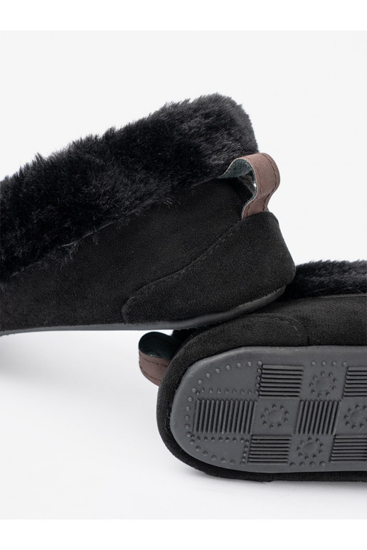 , Černé kapcie typu mokasíny s mašlí