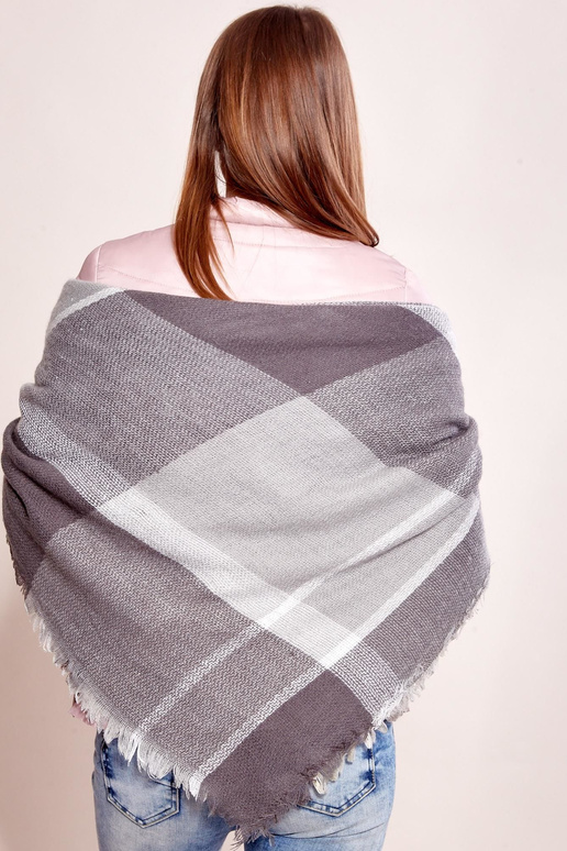 Tmavě šedý pletený šátek