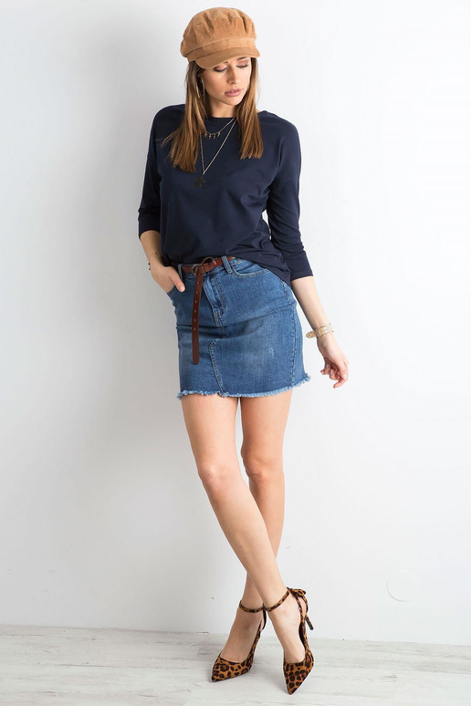 Dubnová tmavě modrá halenka