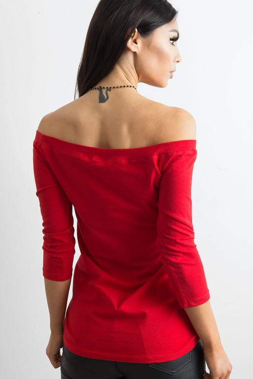 Živá červená halenka