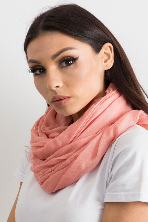 Lehký korálový šátek s aplikací kamínků