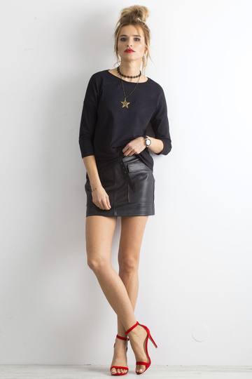 Dubnová černá halenka