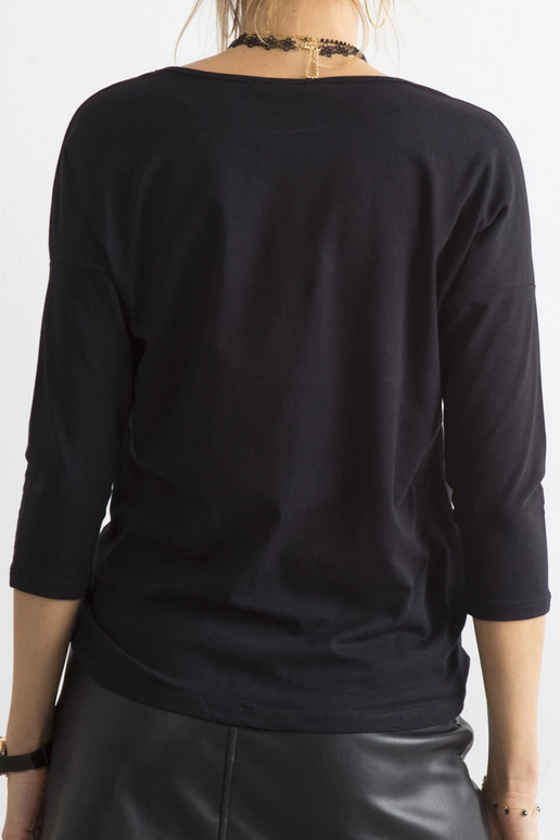 Dubnová černá halenka