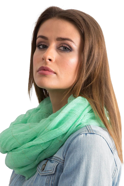 Světle zelený šátek s metalickou nití