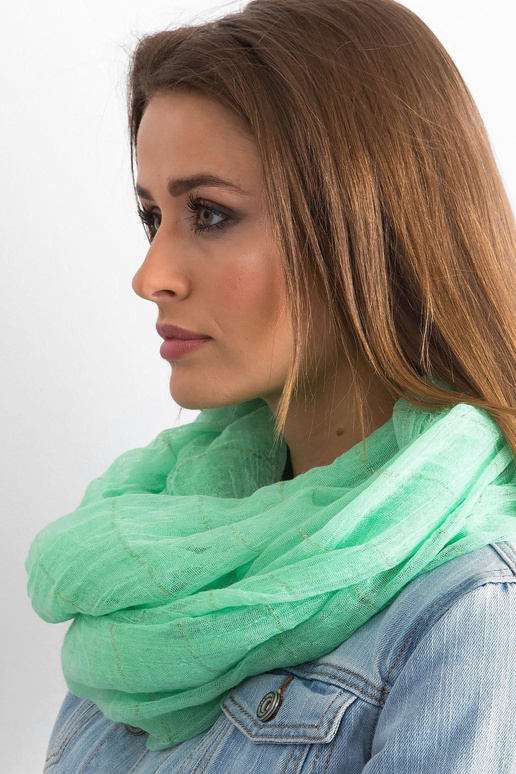 Světle zelený šátek s metalickou nití