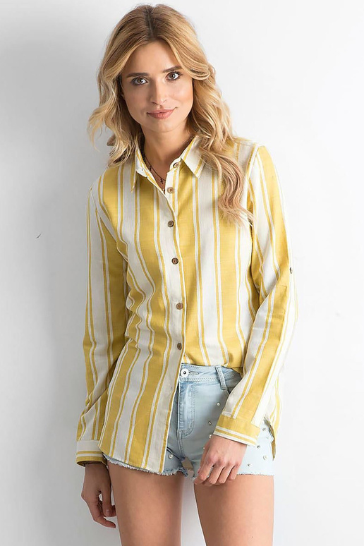 Světle modré džínové šortky s perlami