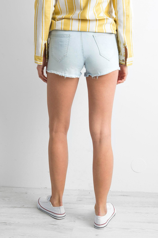 Světle modré džínové šortky s perlami
