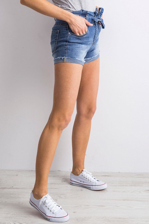 Modré džínové šortky s páskem