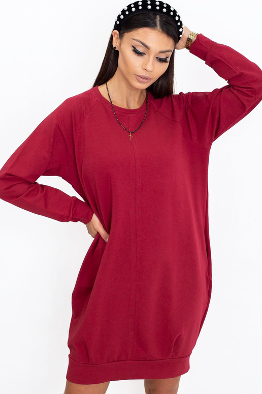 Cristininy vínové šaty