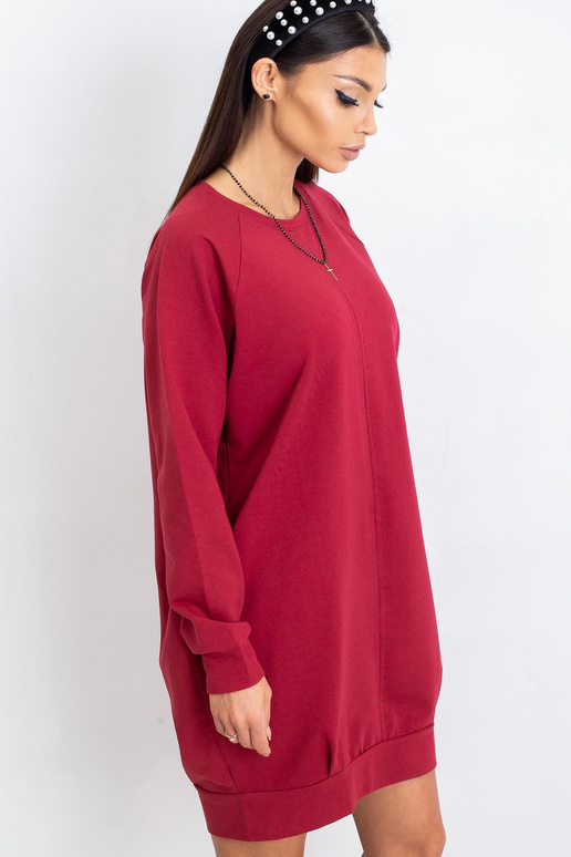 Cristininy vínové šaty