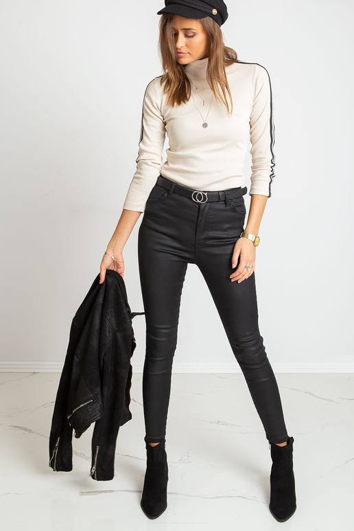 Béžová halenka Priority