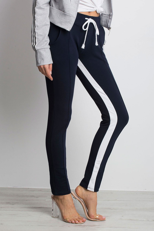 Tmavě modré tepláky Defined