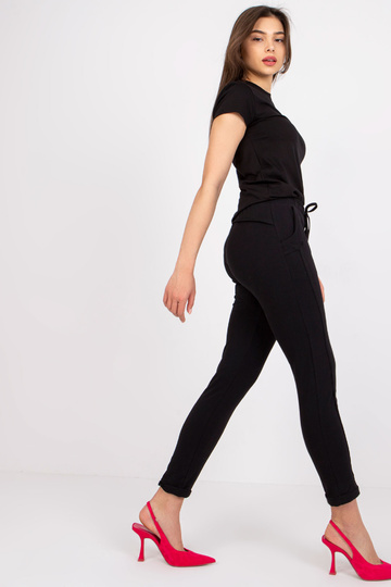 Černé kalhoty Přístupné 2