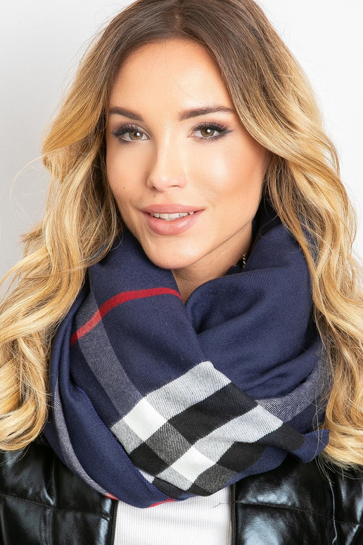 Námořnická modrá šála s třásněmi