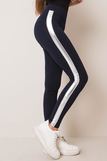 Námořnicky modré a stříbrné...