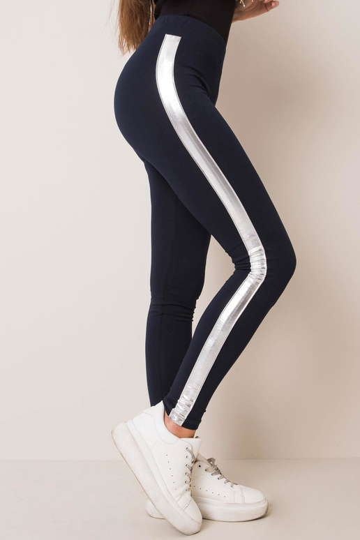 Námořnicky modré a stříbrné legíny...