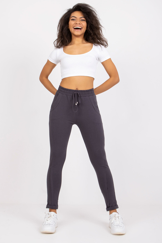 Grafitové kalhoty přístupné