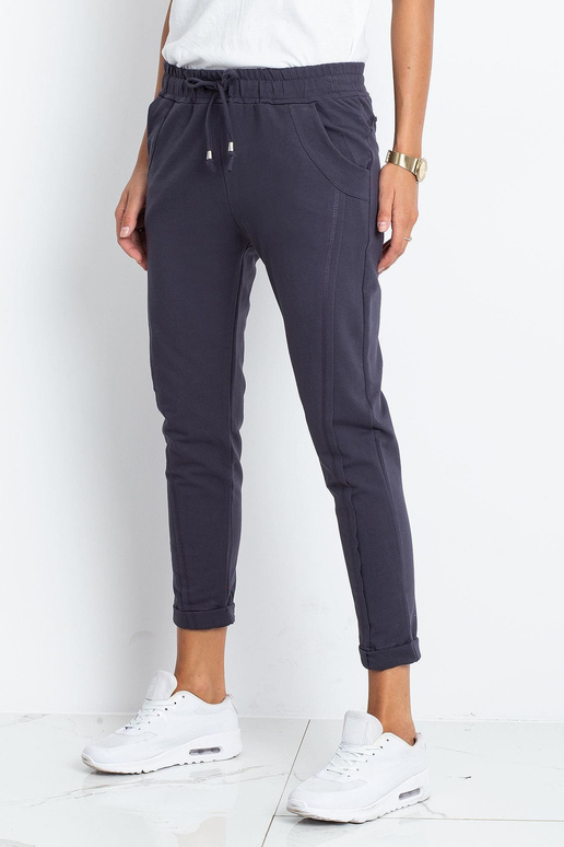 Grafitové kalhoty přístupné