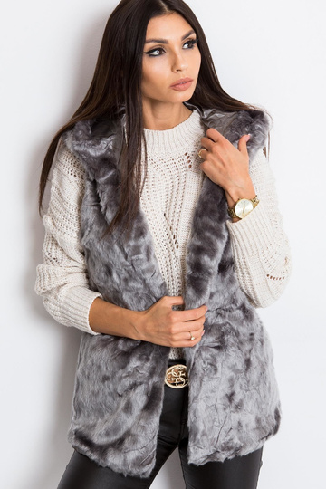 Šedá nadýchaná vesta