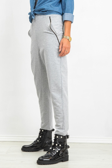 Světla šedé kalhoty