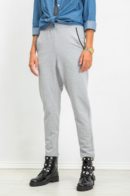 Světla šedé kalhoty