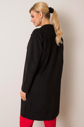 Černý semišový kabát...