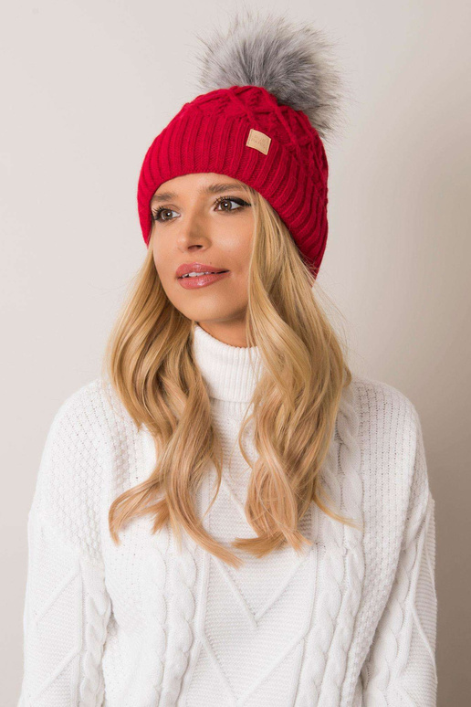 Červená čepice s bambulí RUE PARIS