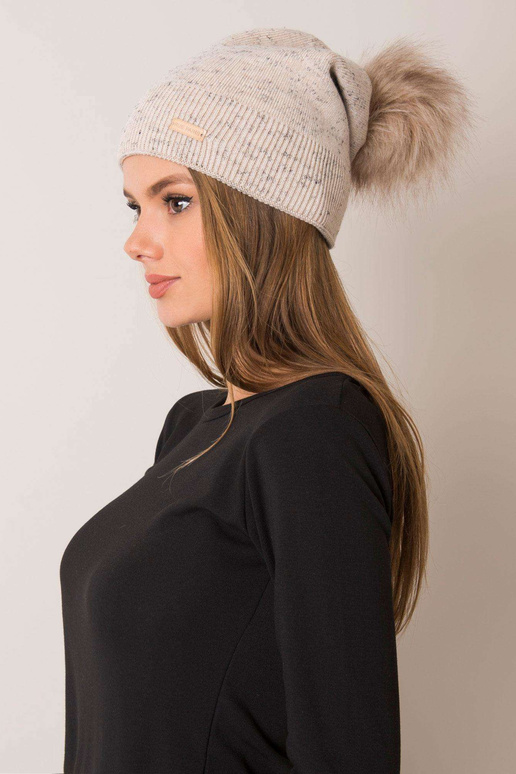 Dámská béžová čepice s bambulí RUE PARIS