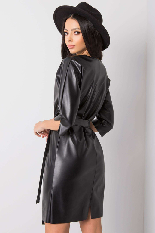 Černé šaty z ekologické kůže
