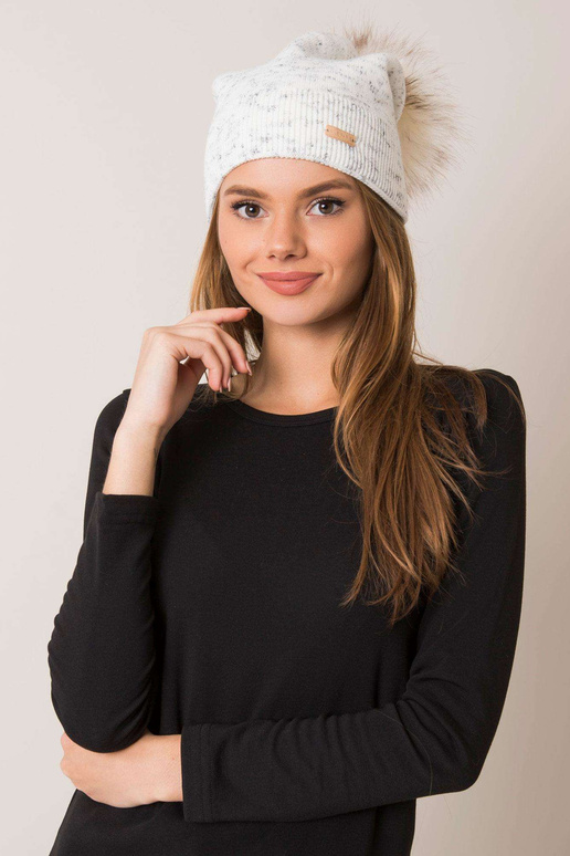 Ecru dámská čepice s bambulí RUE PARIS