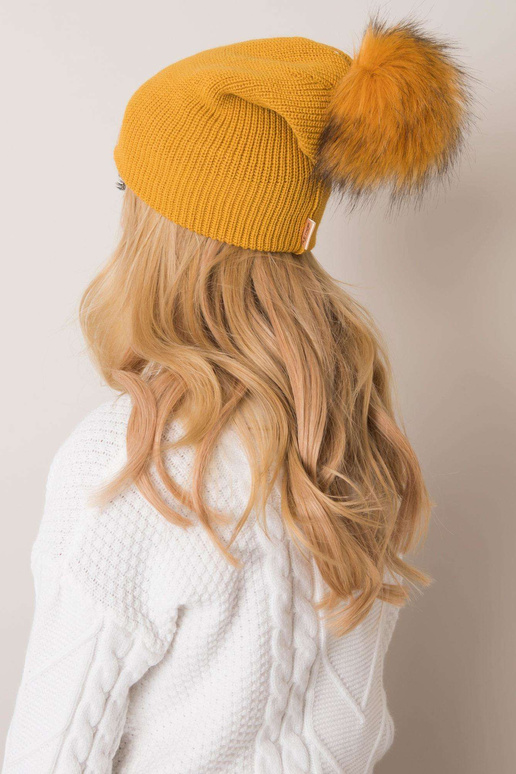 Hořčicová čepice s bambulí RUE PARIS