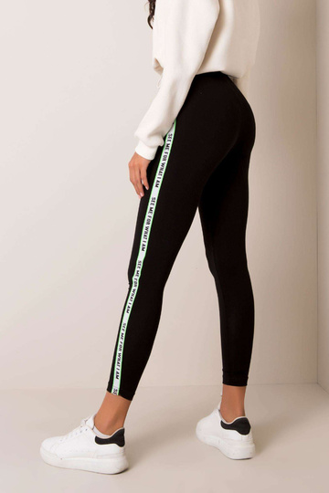 Černé legíny celebrit