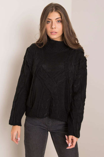 Miguelův černý svetr