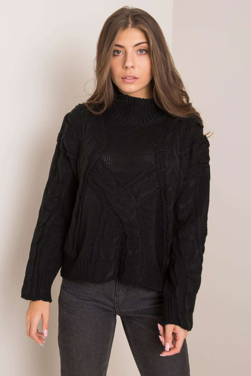 Miguelův černý svetr