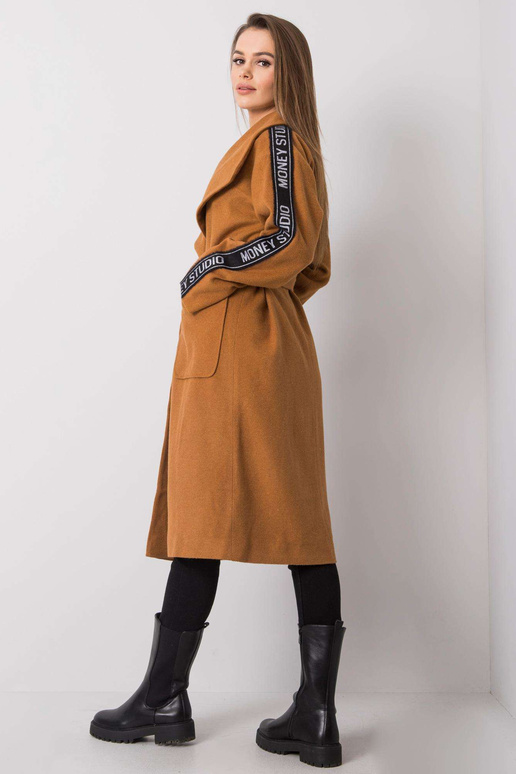 Danniho světle hnědý kabát