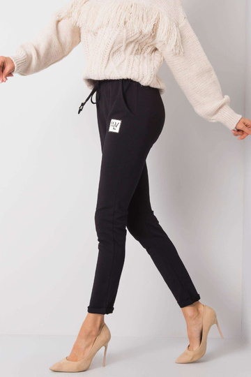 Černé tepláky Molly 2