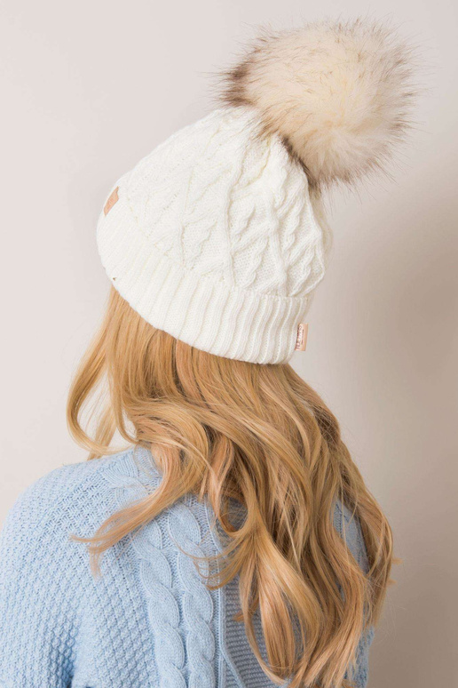 Czapka- JK-CZ-9,74 bílá