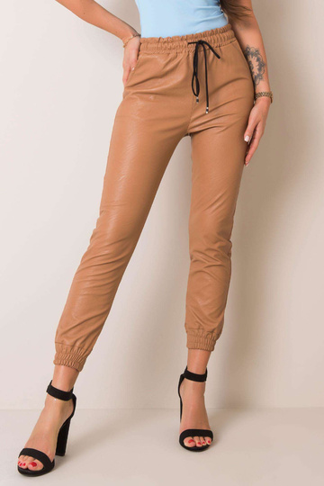 Béžové kalhoty poklad 2