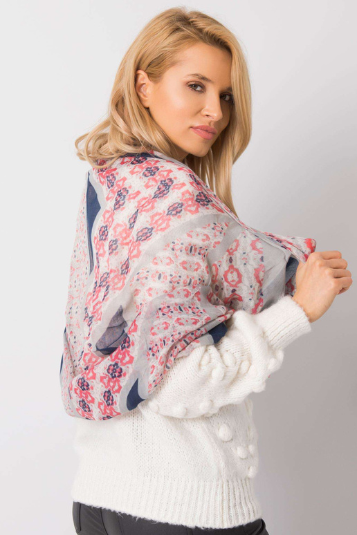 Šedorůžový šátek se vzory