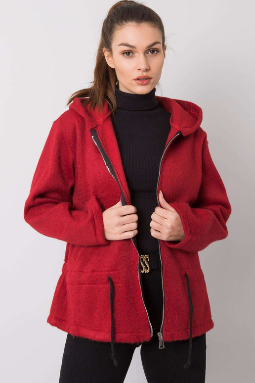 Audreyin vínový kabát