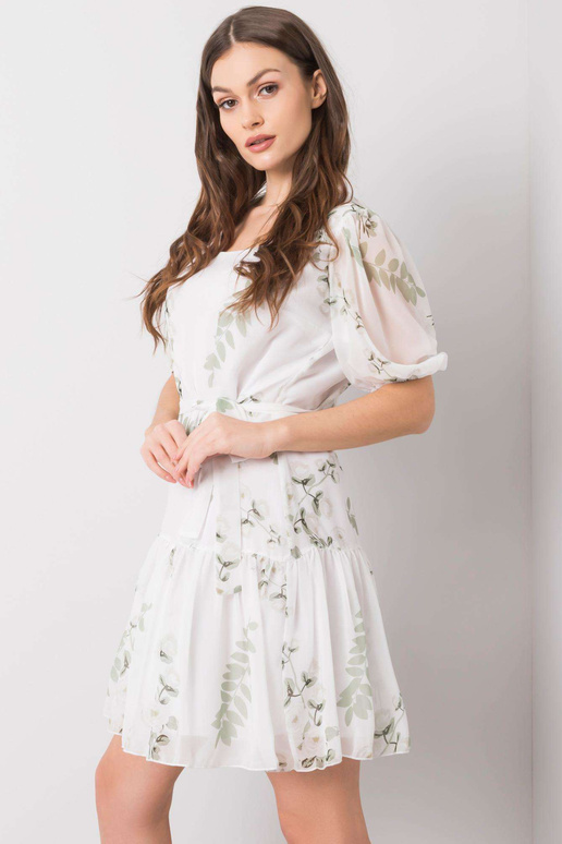 Emilyiny bílé šaty